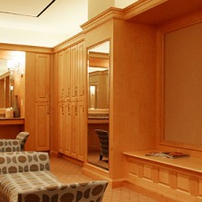 legacy-lockers_920x300_ritz-carlton